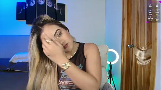 MaryMoon  online show from March 29, 5:57 pm