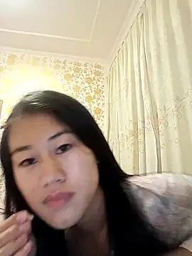 Snapshot of luy-xinh02 chatting on September 23, 12:30 pm luy-xinh02 online show from September 23, 12:30 pm