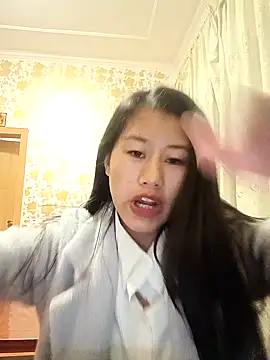 Snapshot of luy-xinh02 chatting on November 5, 9:31 am luy-xinh02 online show from November 5, 9:31 am