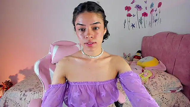 Snapshot of maddy_parker__ chatting on June 10, 11:24 pm maddy parker online show from June 10, 11:24 pm