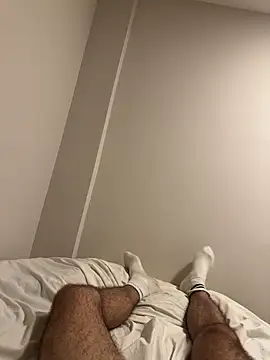 Snapshot of Sovaisback chatting on November 1, 4:14 am Sovaisback online show from November 1, 4:14 am