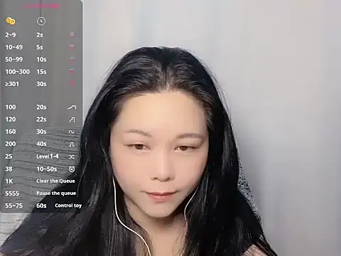 Snapshot of Maya-Lila- chatting on June 11, 12:36 pm Maya-Lila- online show from June 11, 12:36 pm
