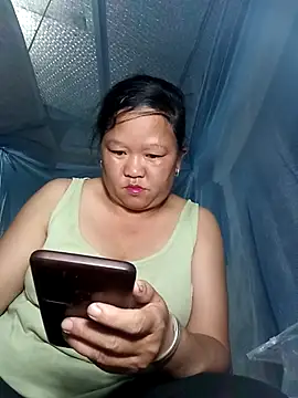 riso-00 online show from October 4, 1:42 pm