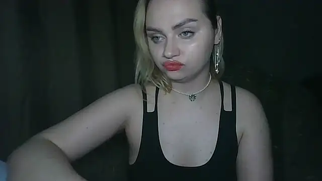 Snapshot of Oryneli chatting on July 18, 10:02 pm Oryneli online show from July 18, 10:02 pm