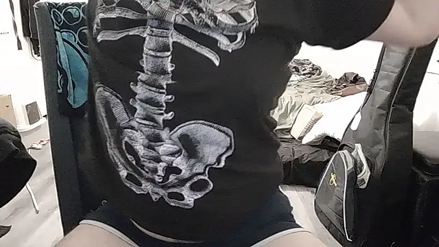 Snapshot of tbutchrat chatting on September 16, 5:19 am tbutchrat online show from September 16, 5:19 am