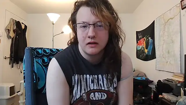 Snapshot of tbutchrat chatting on October 17, 12:01 am tbutchrat online show from October 17, 12:01 am