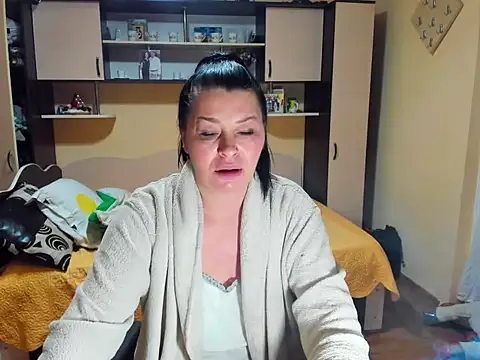 Soffy Skye online show from February 17, 4:53 am