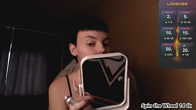 KrisNeal online show from December 18, 9:48 am