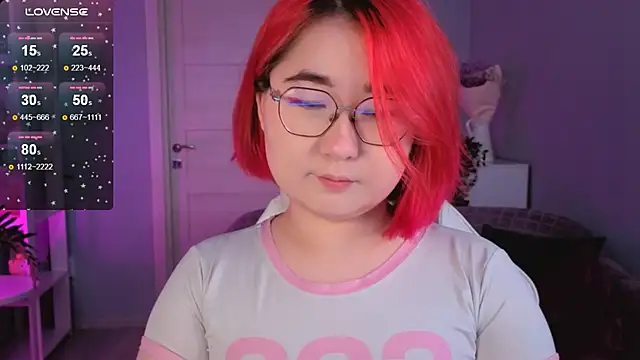 Sexy Peachy online show from September 22, 6:59 am