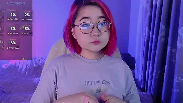 Sexy Peachy online show from October 13, 8:36 am