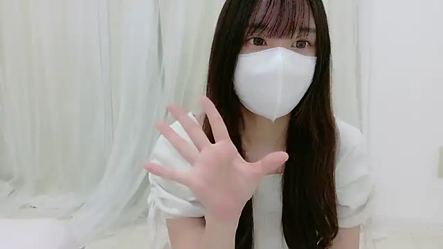  Mia land  online show from September 26, 12:20 pm