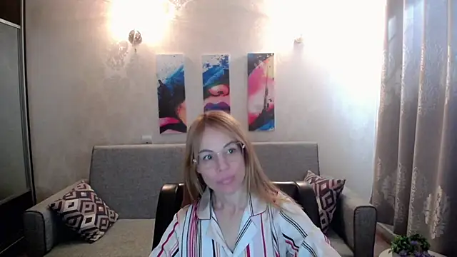 shy hot cat online show from September 12, 8:58 am