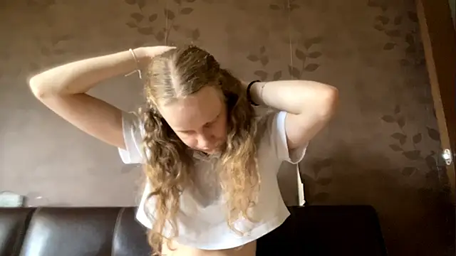 GlyndaCaver online show from October 3, 9:50 am