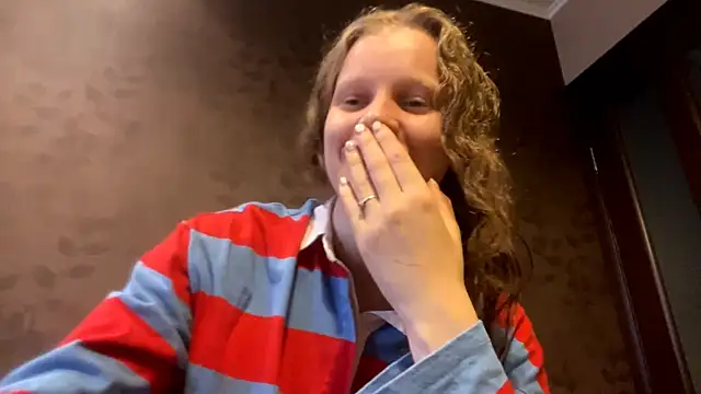 GlyndaCaver online show from October 25, 11:40 am