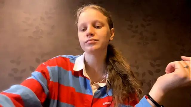 GlyndaCaver online show from October 26, 11:05 am