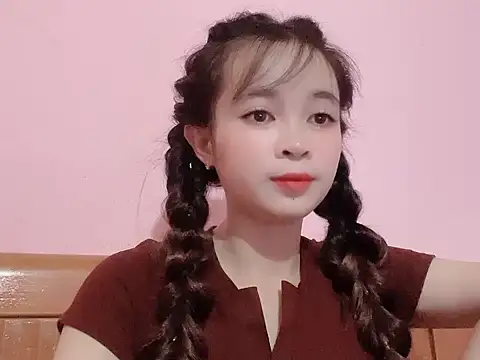 Suna7383 online show from October 2, 3:30 pm