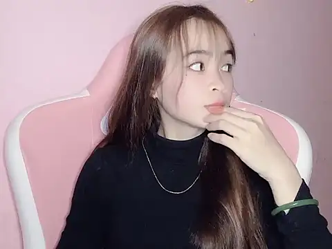 Suna7383 online show from December 19, 5:20 pm