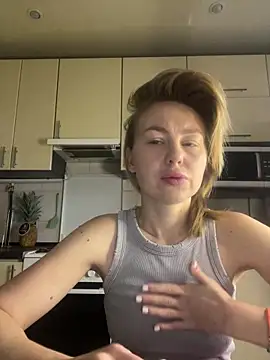 MartaLuna  online show from December 18, 8:42 am