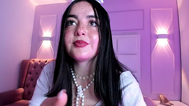 Snapshot of Ashleypetit chatting on June 22, 12:24 pm Ashleypetit online show from June 22, 12:24 pm