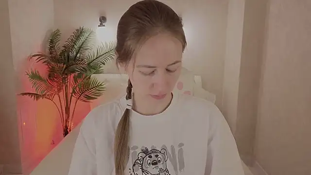 bella li   online show from March 27, 1:33 am