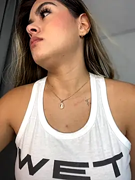 MayaMoanXXX online show from September 15, 1:11 pm