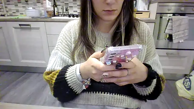 Camaleontica online show from October 14, 6:20 pm