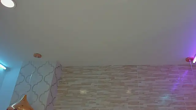 AliceVegga online show from December 2, 2:39 am