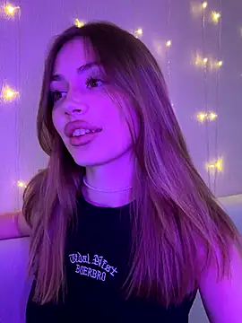 Elizabeth Tay online show from October 26, 5:19 pm