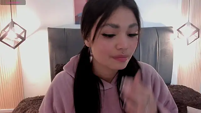 Evaa rosee  online show from October 3, 12:24 pm