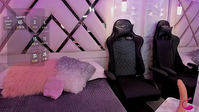 Snapshot of Annie_girl2 chatting on September 20, 1:45 pm Annie girl2 online show from September 20, 1:45 pm