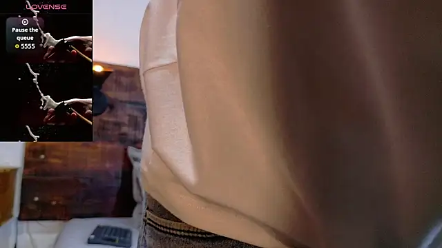 JhosuaVega online show from October 1, 1:55 am