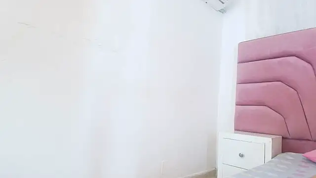 miajhonsonx online show from March 25, 2:45 pm