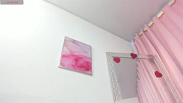 miajhonsonx online show from June 6, 6:01 pm