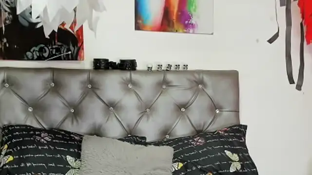 xxKamadevaxx online show from October 19, 12:39 pm