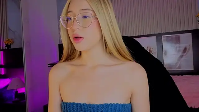 Snapshot of tokyoluu chatting on September 13, 8:41 pm tokyoluu online show from September 13, 8:41 pm