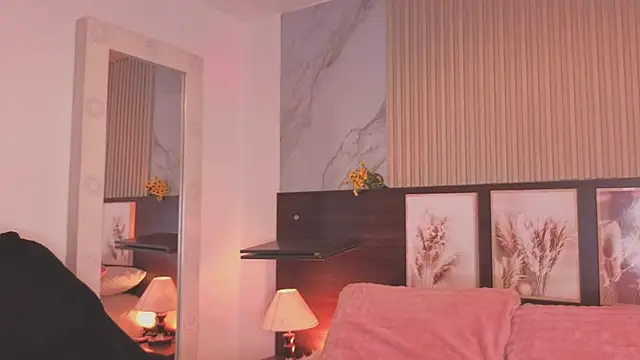 Snapshot of tokyoluu chatting on November 10, 7:57 pm tokyoluu online show from November 10, 7:57 pm