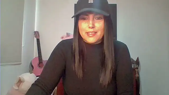 Snapshot of Venusina_07 chatting on May 8, 4:01 pm Venusina 07 online show from May 8, 4:01 pm