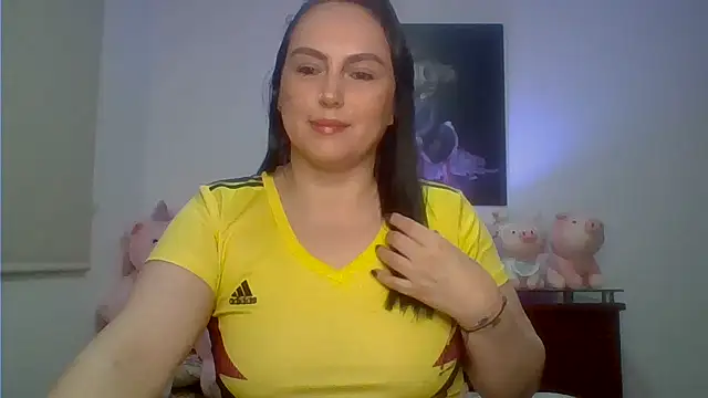 Snapshot of Venusina_07 chatting on June 24, 4:22 am Venusina 07 online show from June 24, 4:22 am