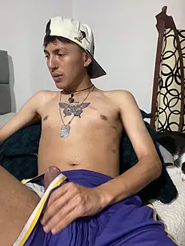 Snapshot of NaytonFreeman chatting on September 26, 12:14 am NaytonFreeman online show from September 26, 12:14 am