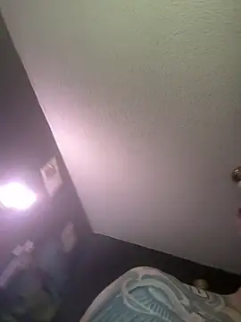 busnfatnutsLildee online show from December 5, 8:27 pm