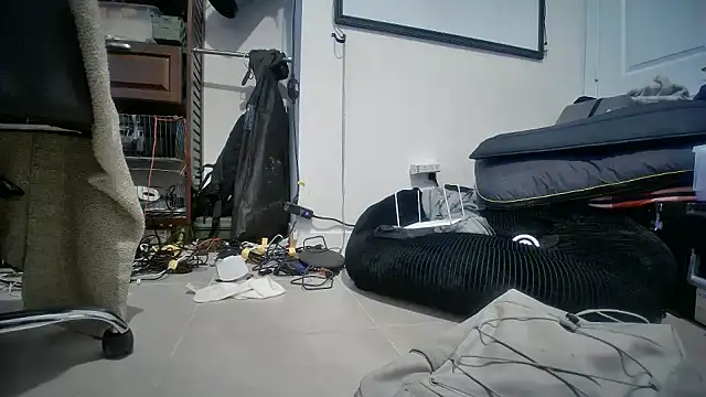 jasoncali305 online show from November 10, 10:03 am