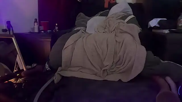 jasoncali305 online show from April 19, 3:55 pm