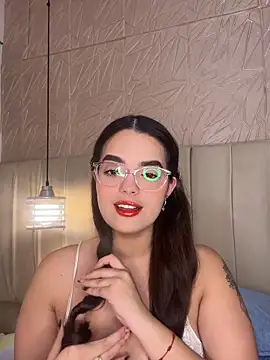 hannahst  online show from March 26, 8:25 pm