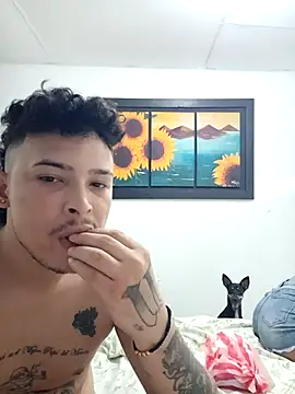 Snapshot of KH47 chatting on September 15, 11:38 pm KH47 online show from September 15, 11:38 pm