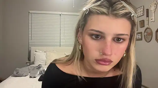 AnnGrayson online show from October 2, 11:34 pm