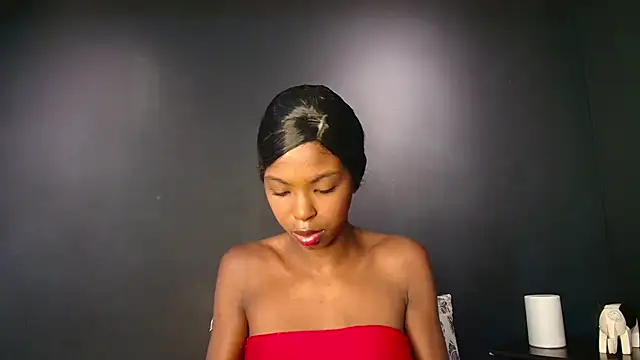 CamilaaSaenz online show from October 11, 11:53 am