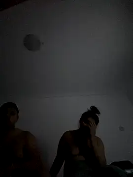 Snapshot of RoxanaBomboana69 chatting on October 13, 9:15 pm RoxanaBomboana69 online show from October 13, 9:15 pm