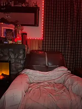 Snapshot of HarmoniousPhantasm3 chatting on March 3, 8:04 pm HarmoniousPhantasm3 online show from March 3, 8:04 pm