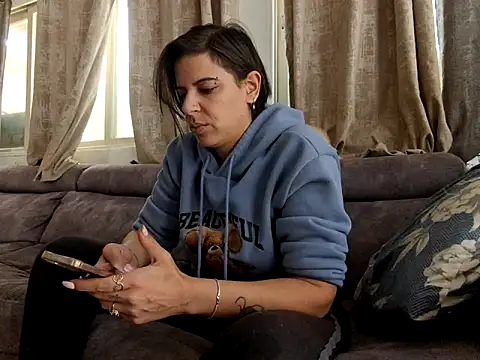 Alexis21821 online show from February 15, 10:14 am