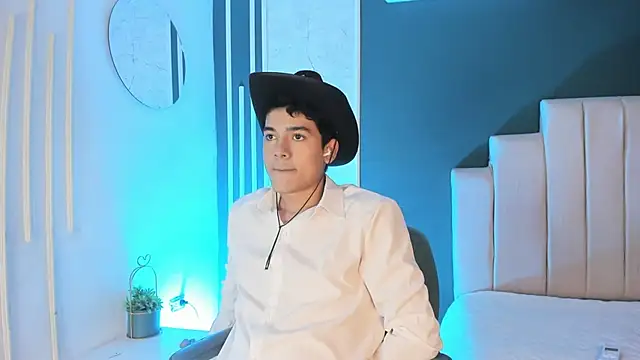 SandroVeyra online show from October 25, 3:36 am